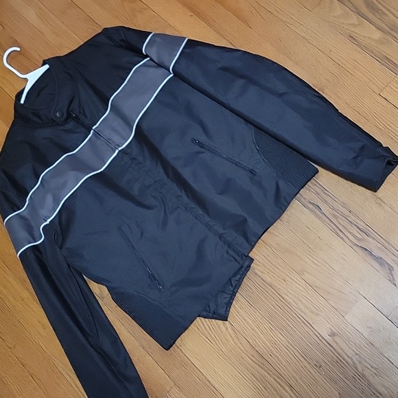 Jacket - Picture 2 of 2